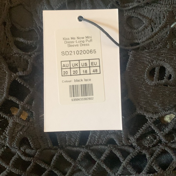 Showpo Kiss Me Now Mini Dress Puff Sleeve Black Lace - Picture 5 of 6